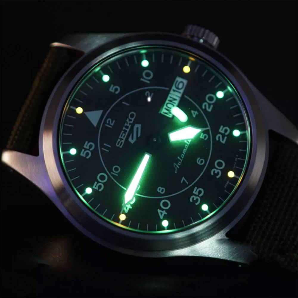 Seiko 5 Sports SRPH29K1 Street Green Flieger - Jam Tangan Pria SRPH29