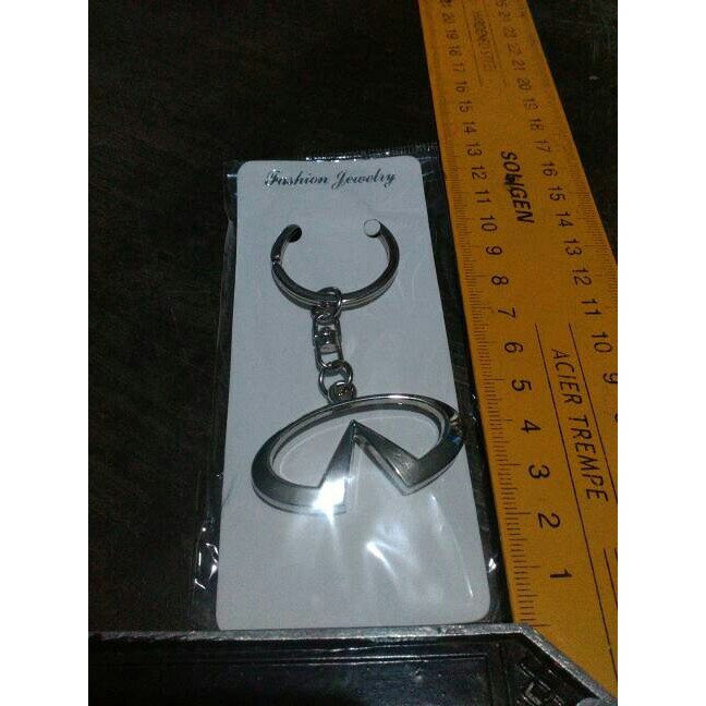 Gantungan Kunci Logo Infiniti Stainless