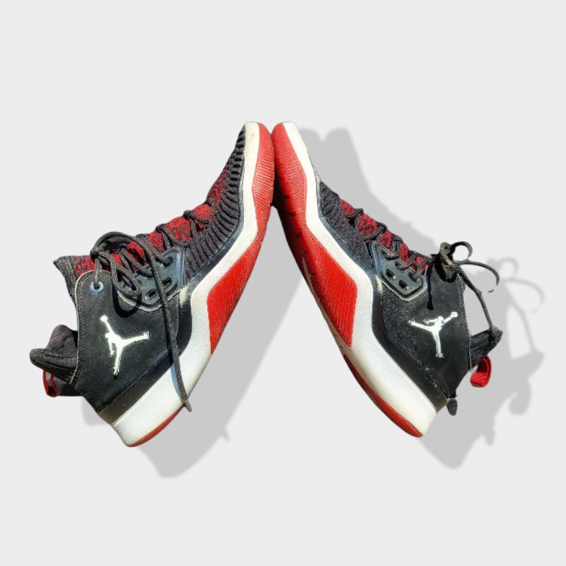 SEPATU BASKET JORDAN DNA LX BLACK