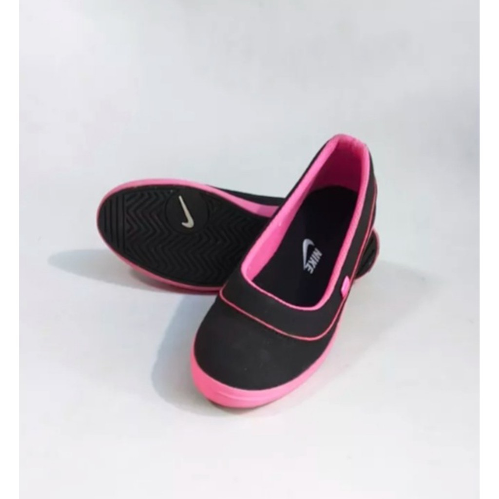 SEPATU WANITA SLIP ON 05 HITAM PINK/SEPATU KERJA/SEPATU KULIAH/SEPATU SANTAI/SEPATU HIJABERS