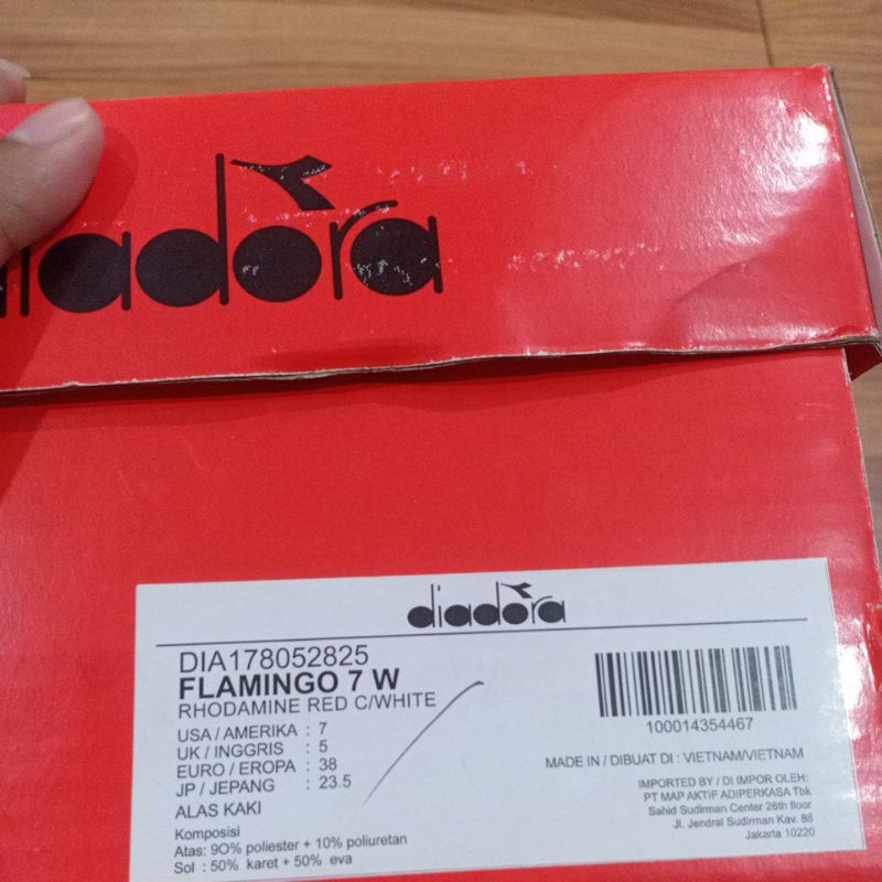 Sepatu diadora Flamingo 7 W