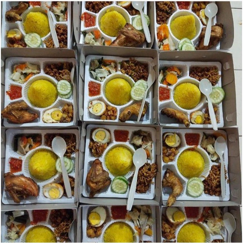 

Nasi Kuning Box Paket Mewah Halal Murah Enak dan Terjangkau