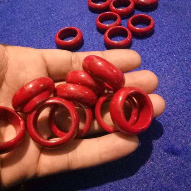 Cincin batu Marjan