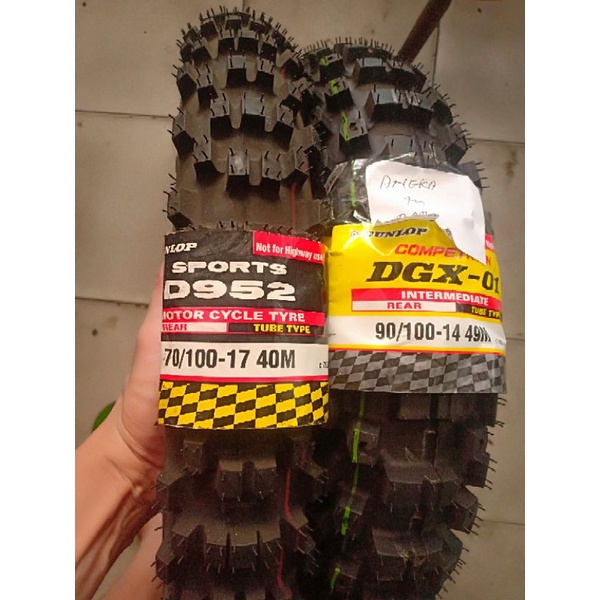 ban trail dunlop dgx-01 dan d952 ring 14/17 sepasang dpn/blkg ukuran 90-100/14 dan 70-100/17