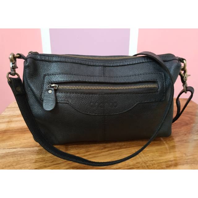 Preloved - Second - Tas Kulit Anantio - Buntel size M