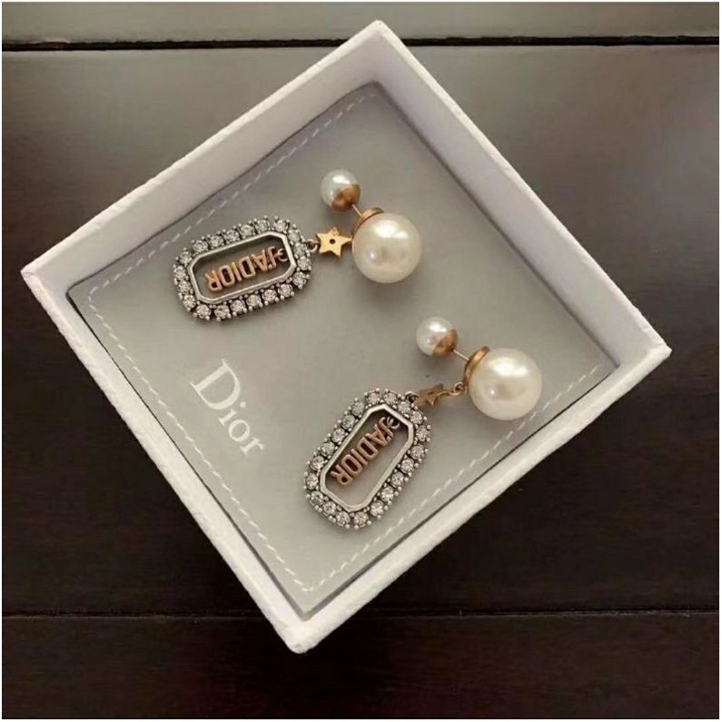 Anting Jadior Mutiara Kotak