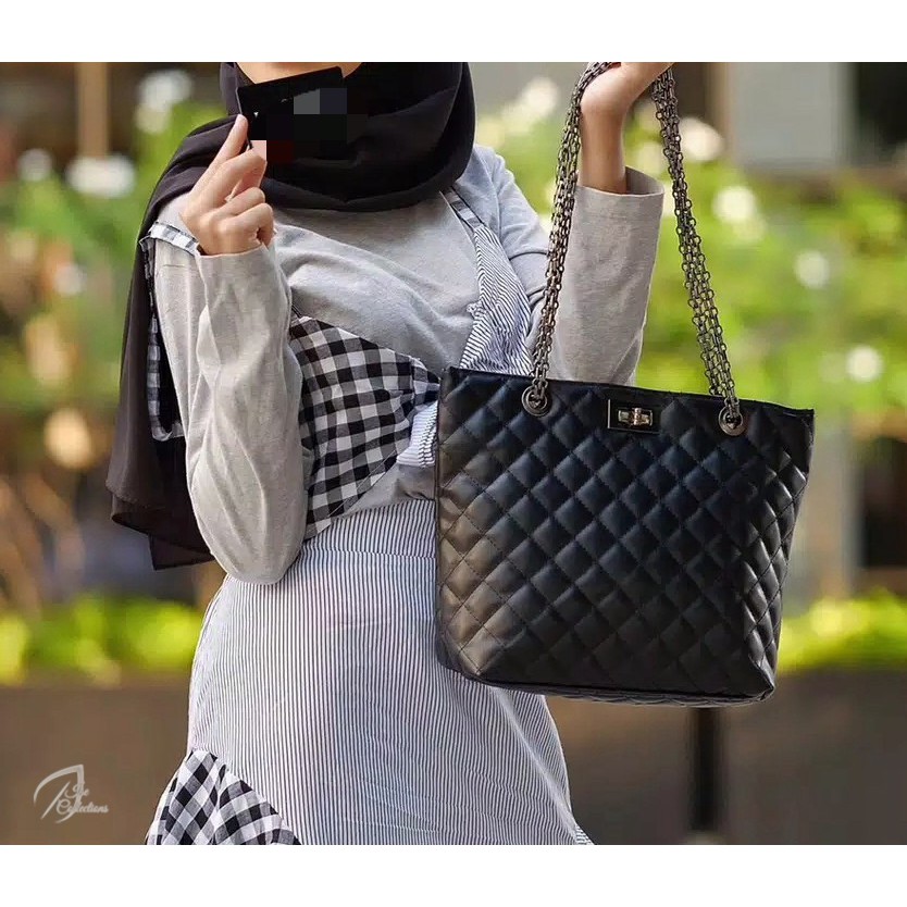 Tas Tote QUILTED ALMEERA Tote Bag Wanita Motif Jait-jait Tali Rantai Custom Vintage Style Korea