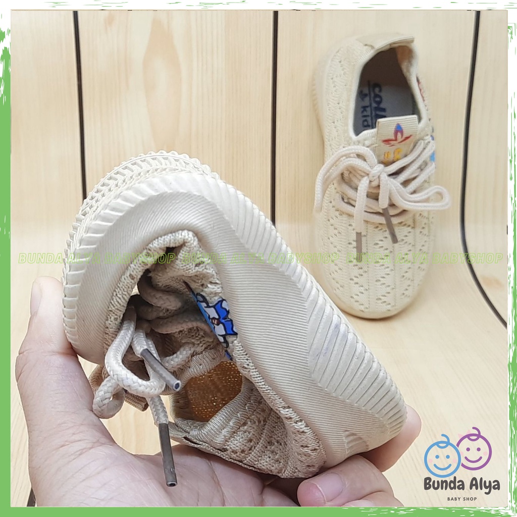 Sepatu Anak IMPORT Usia 2 6 7 Tahun KREM Lentur Alas Karet - Sepatu Anak Cewek Cowok Lentur Elastis Motif Karakter Lucu Model Kekinian Anti Licin Size 22 Sampai 36
