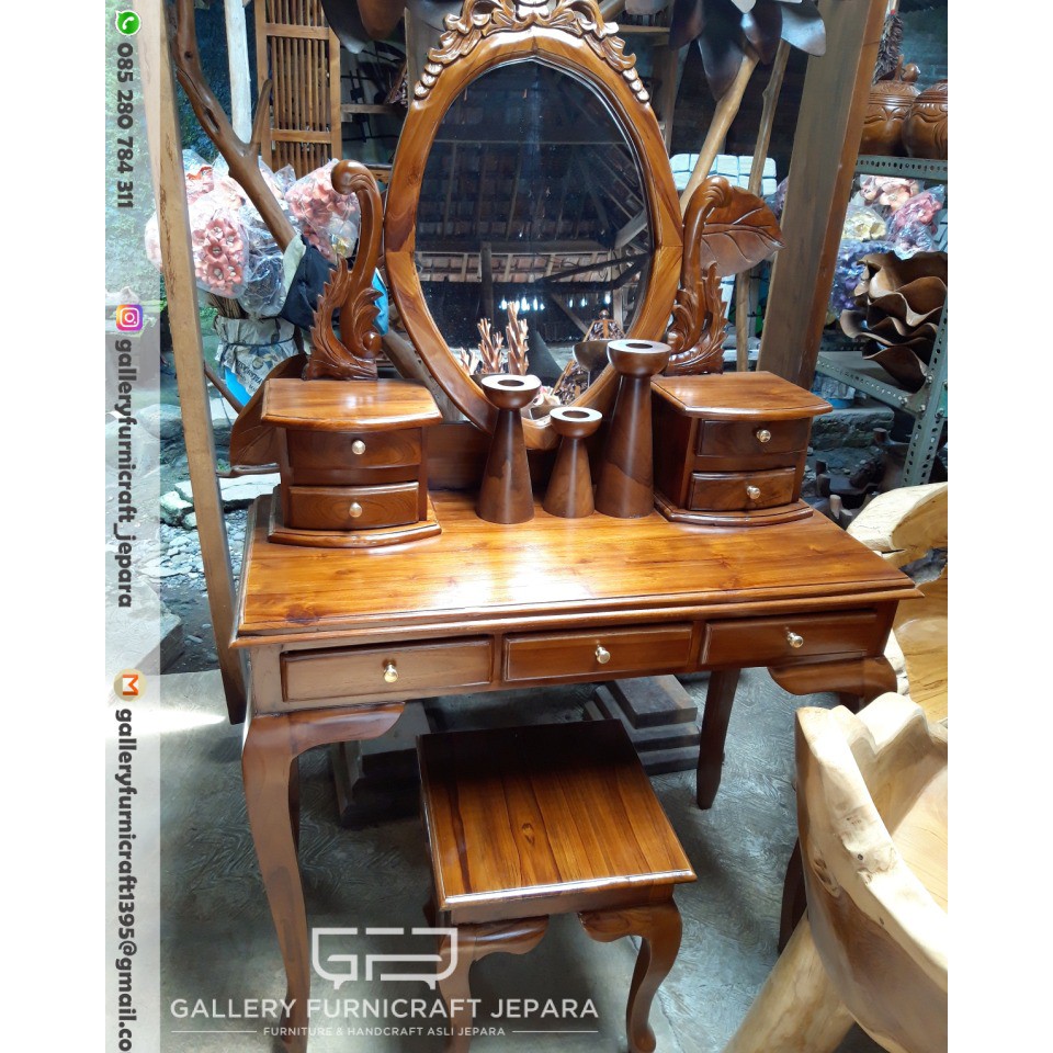 Tolet Kartini Kayu Jati