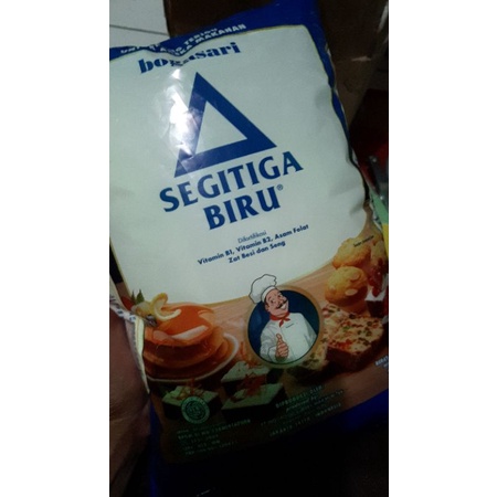 

Tepung Segitiga Biru