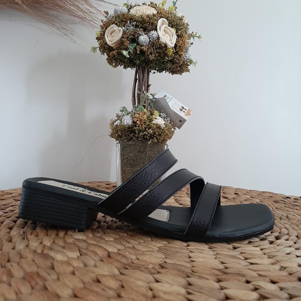 Sandal andin Kulit Asli Wanita Sandal Teplek Papirut Garut