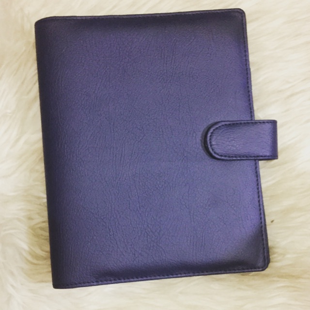 

Binder Kulit Polos Dongker A5/20 Ring