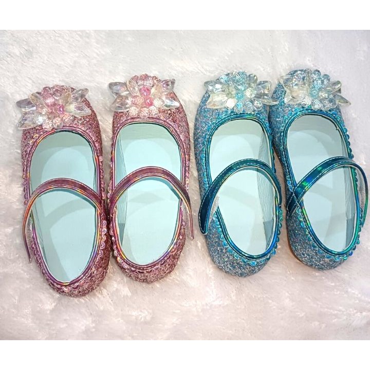 [MAMASILO] Sepatu Elsa Anak Kristal – Sale Stok Lama Murah
