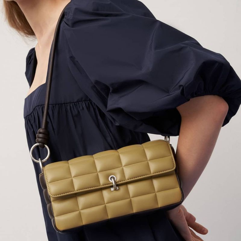 5.5 SALE | CK Chunky Chain Handle Quilted Shoulder Bag