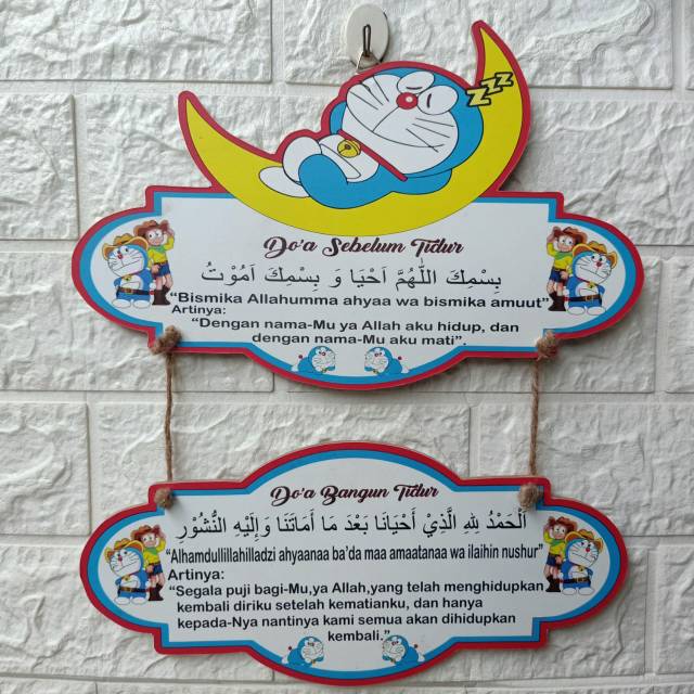 HIASAN DINDING  KAMAR ANAK UKIRAN DORAEMON