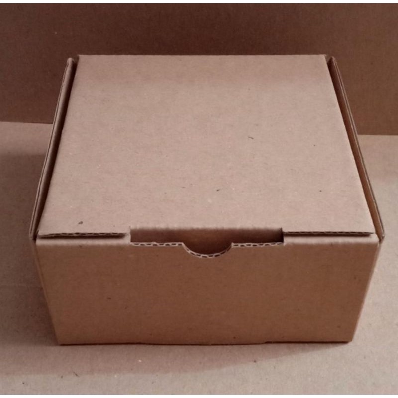 

Dus box ukuran 10x10x5/Die cut//gift box/ box makanan/box sajadah