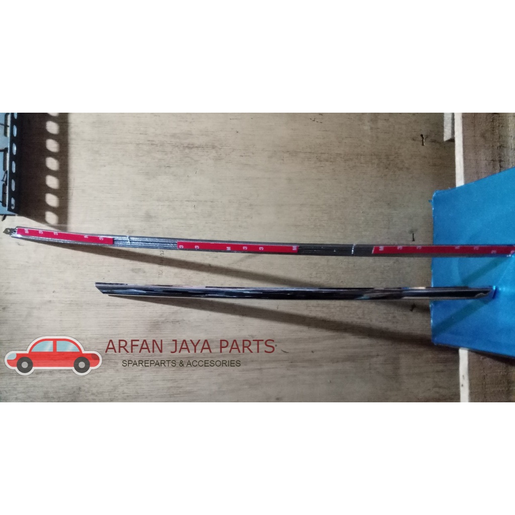 PARTS List Kaca Belakang Chrome Avanza Xenia Allnew Tahun 2012-2017