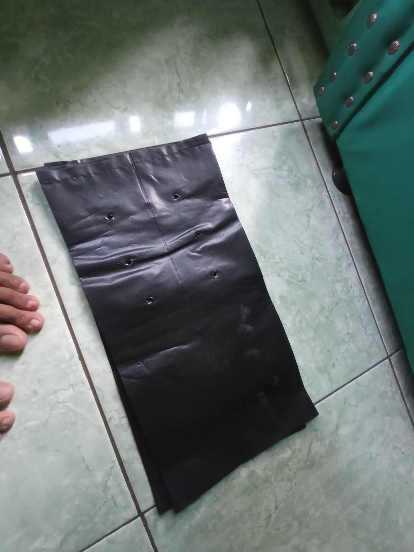 Polybag Polibek Polybeg 40x40 Cm Per Lembar