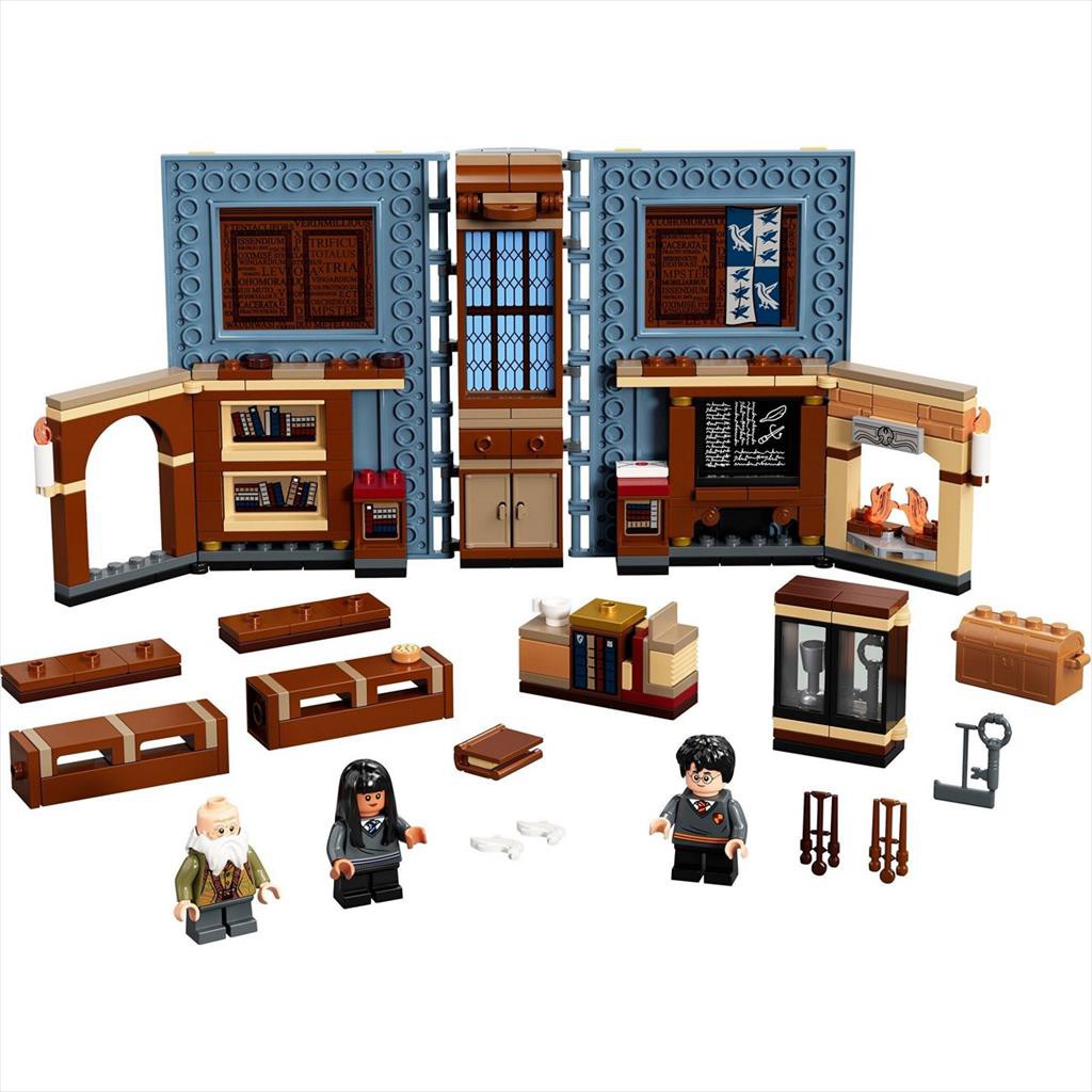 LEGO Harry Potter 76385  Hogwarts Moment Charms Class