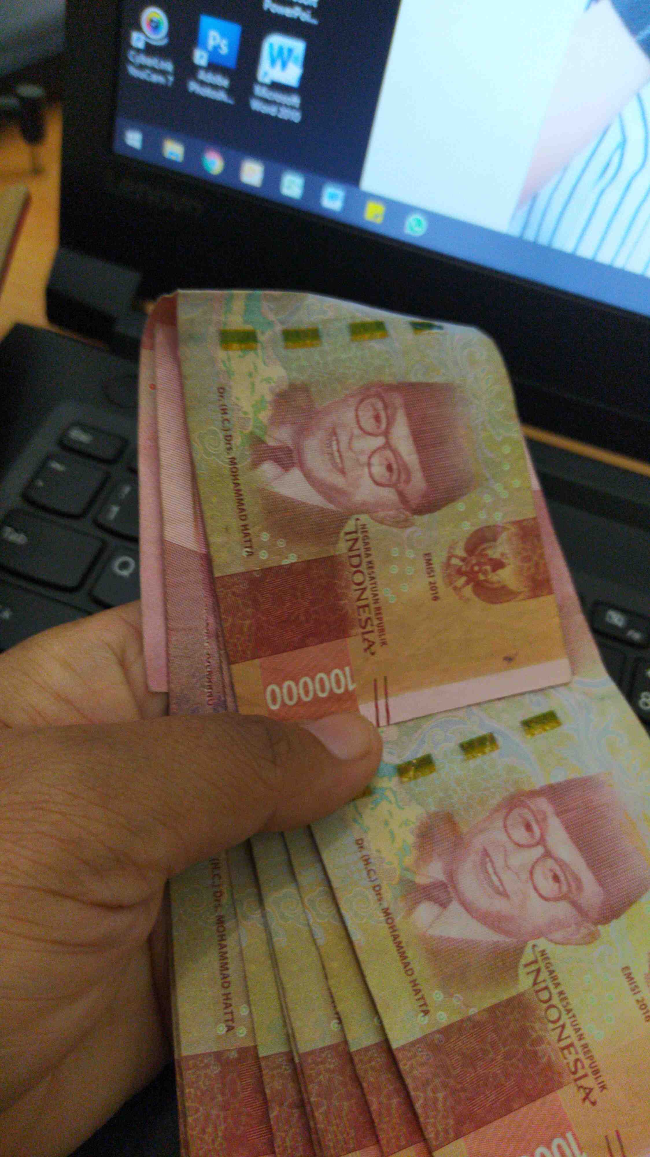 Gantungan Jemuran Kaos Kaki Model Bulat