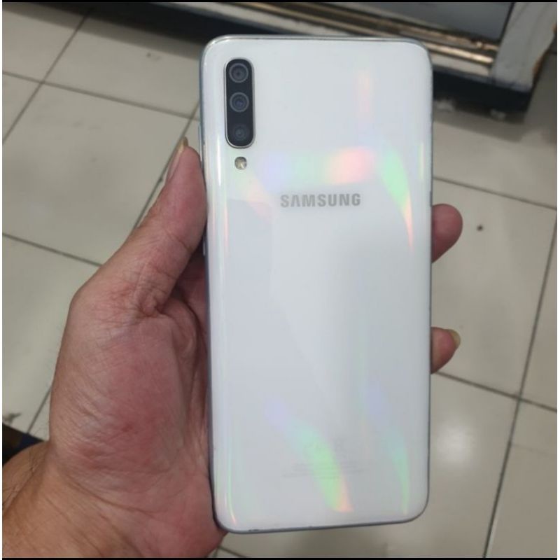 Samsung A70 second preloved (sesuai deskripsi)