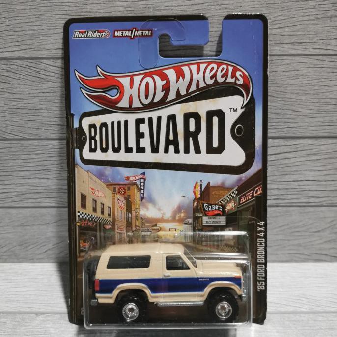 Promo Hotwheels 85 Ford Bronco 4X4 Boulevard Sku 786