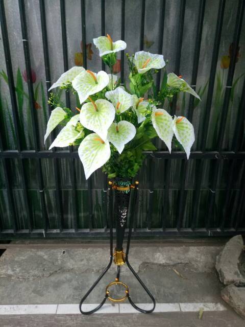 COD,Bunga artifisial  sudut Aron pandan +pot standing Besi.bunga pojok-3