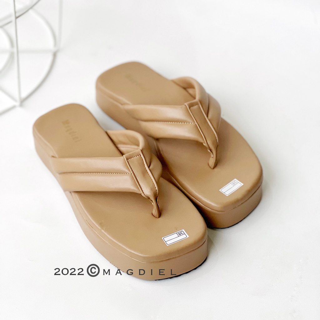 Yoppy Platform Sandal Wanita