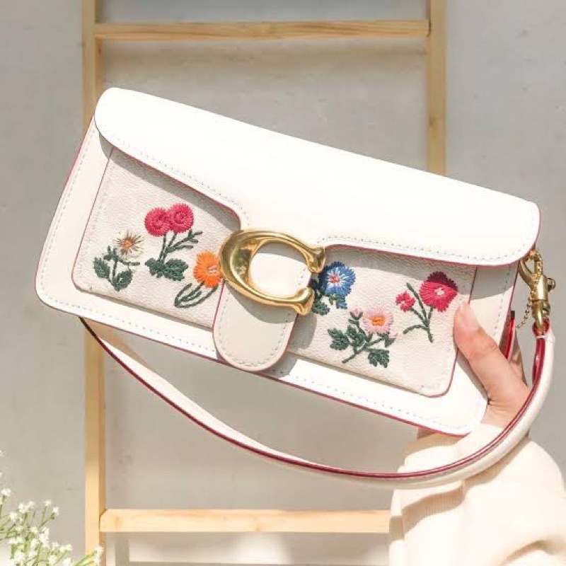 Tas Wanita Coac Tabby Sling Bag 03