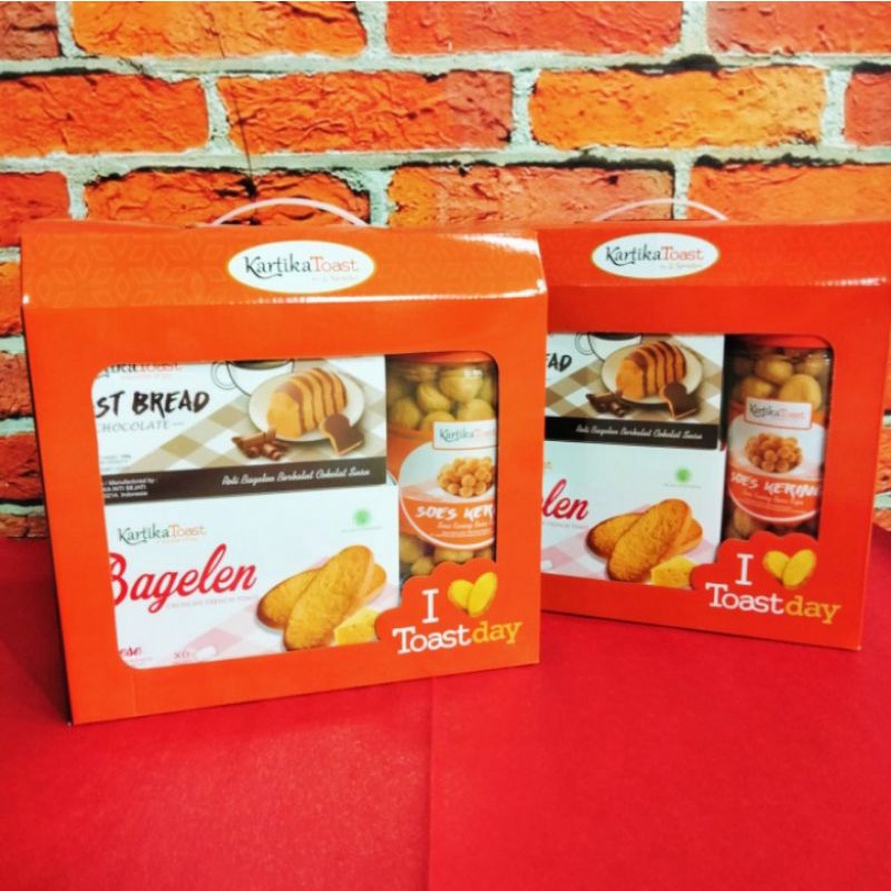 

Kartika Toast hampers/ parcel natal premium isi 3 pcs paket kue kering