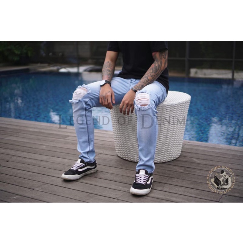 [COD] CELANA JEANS SOBEK PRIA - CELANA DENIM RIPPED COWOK TERBARU ORIGINAL DISTRO WARNA BIRU MUDA BE