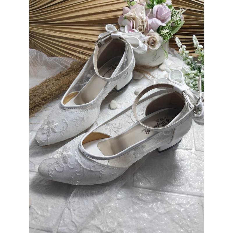 sepatu Karina putih pita 3cm bahan