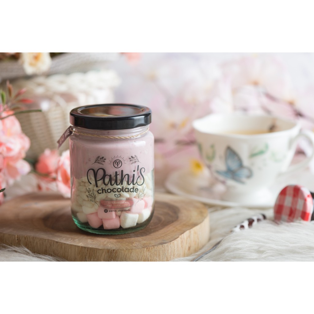 

Pathis Chocolade Coklat Lumer JAR CRUST CRUNCHY - STRAWBERRY MARSHMALLOW