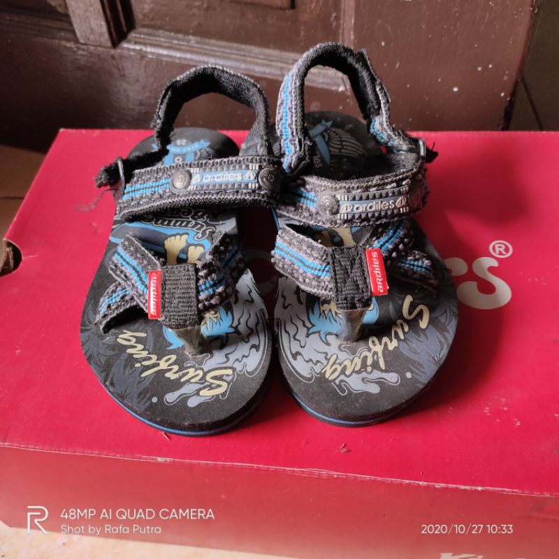 preloved sepatu sandal anak / sandal gunung anak