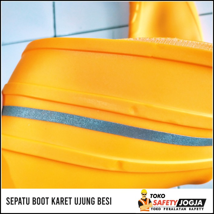 Sepatu Rubber Boots Ujung Besi Gosave