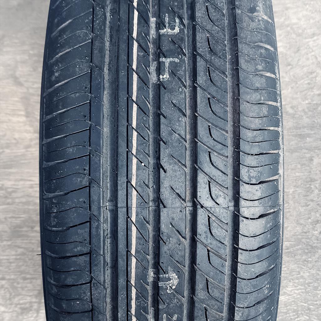 BAN MOBIL BARU  DUNLOP VEURO VE302 215 60 R16 MURAH SALE