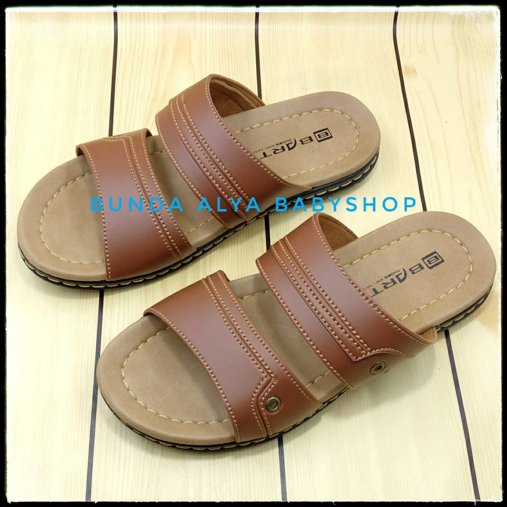 Sandal Slop Pria Kulit Casual Kekinian Sendal Slip On Slide - Sandal Sendal Pria Casual Ukuran 39 - 43 Sol Keren Anti Licin - Sendal Laki Laki Casual COKLAT BARTO