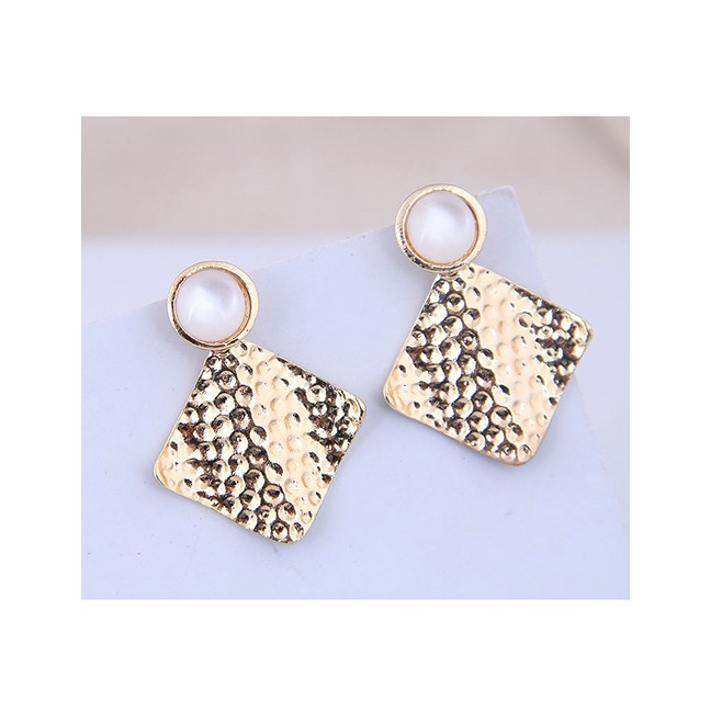 LRC Anting Tusuk Fashion Gold Metal Geometric Stud Earrings A59766