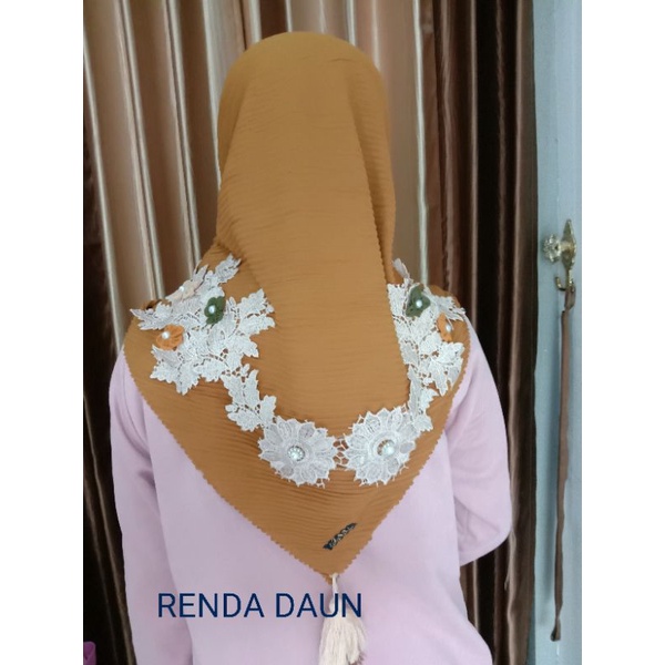 HIJAB SEGIEMPAT PLISKET, ORI AZARA
