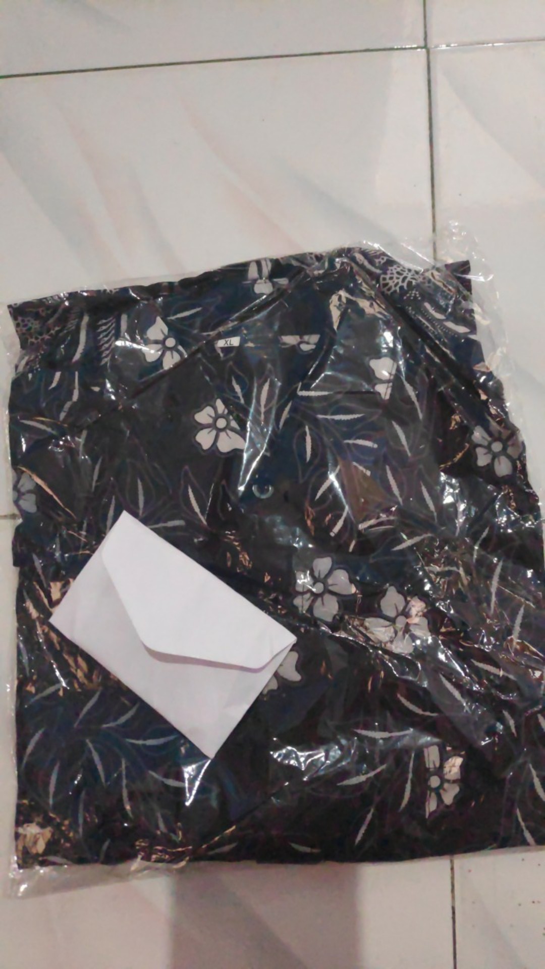 Maura Coupel Batik Couple Keluarga Sania Ruffle Ori Ndoro Jowi Dnt Motif Manuk Tarung Putih