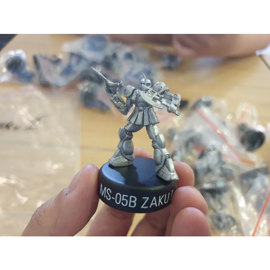 MINI FIGURE GUNDAM SERIES SILVER MS-05B ZAKU I ORI MURAH