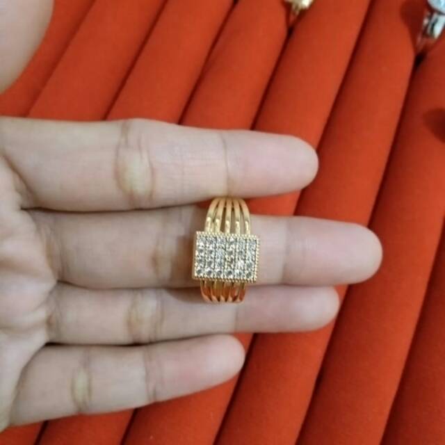 cincin mata kotak emas xuping