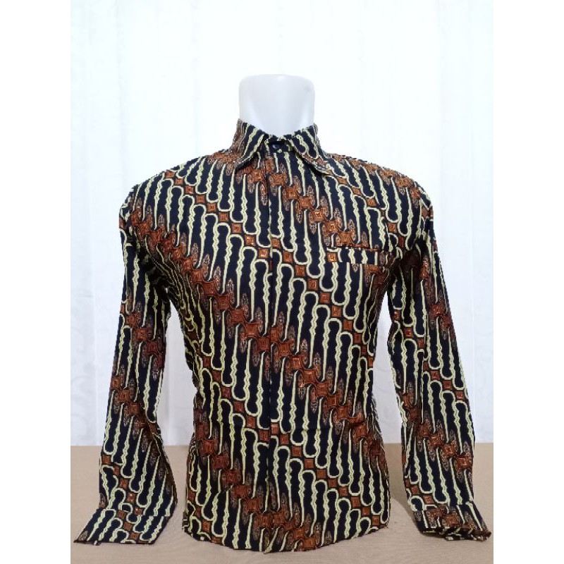 KEMEJA BATIK PRIA LENGAN PANJANG/KEMEJA BATIK SERAGAM PESTA/KEMEJA SERAGAM COUPLE/KEMEJA BATIK SERAGAM KONDANGAN/KEMEJA BATIK MURAH MERIAH/KEMEJA BATIK MEWAH SEKALI/BATIK PRIA/KEMEJA PRIA LENGAN PANJANG/KEMEJA BATIK PRIA/KEMEJA LENGAN PANJANG