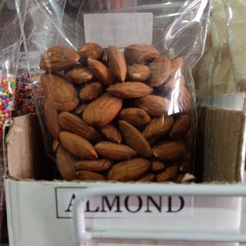 

Kacang Almond 100 gram