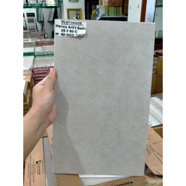 Keramik dinding kamar Mandi Platinum Helios Grey Basic 25x40 KW3