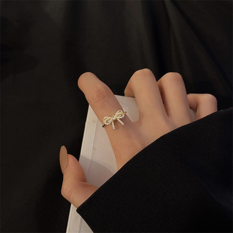 Cincin Model Terbuka Dapat Disesuaikan Desain Pita Gaya Unik