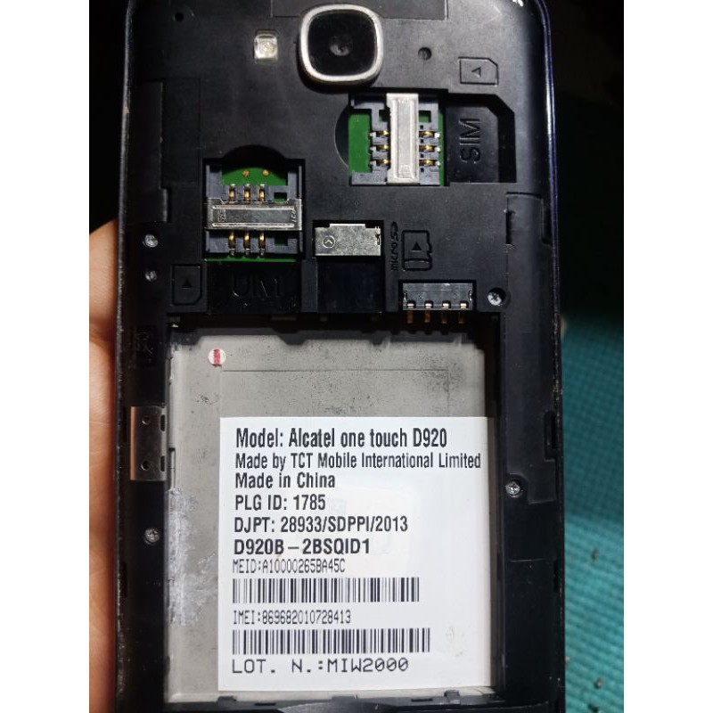 Mesin hp Alcatel one touch D920 hidup