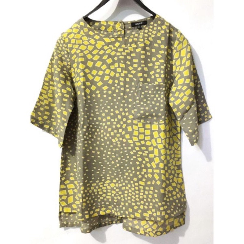 Preloved blouse hardware by luna maya