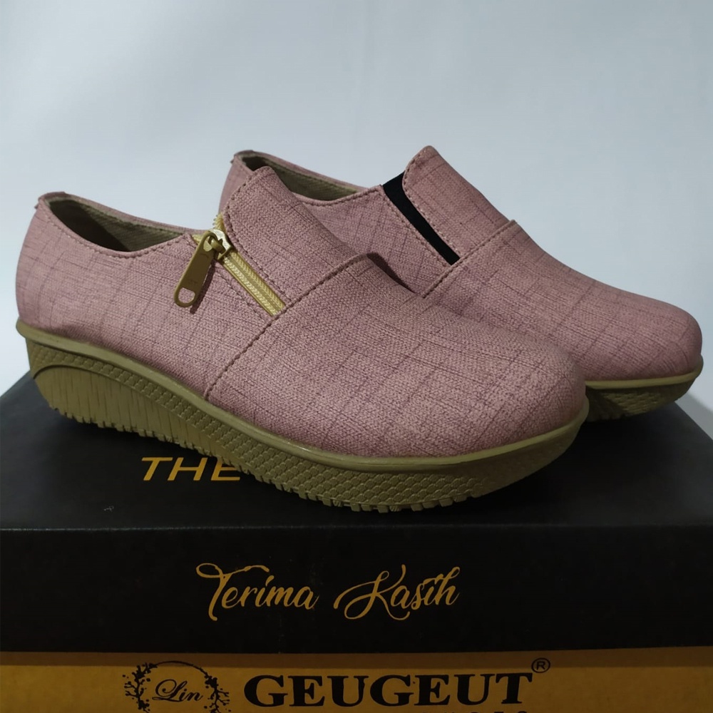 GEUGEUT - Sepatu Wanita//Sepatu Wanita Hitam//Sepatu Wanita Terbaru//Sepatu Wanita Murah//Sepatu Cewek Cewe//Sepatu Kasual Casual//Sepatu Santai//Sepatu Wanita Import Lokal