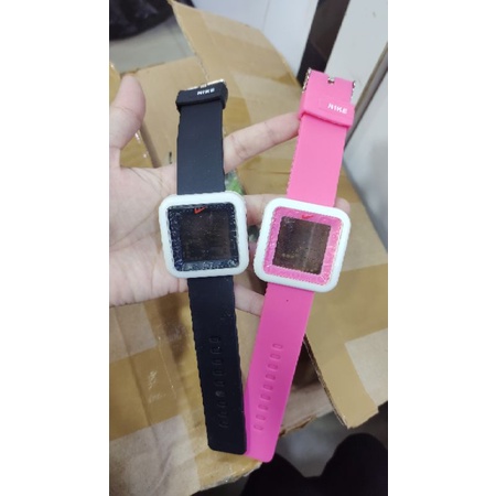 JAM TANGAN KARET LED PERSEGI